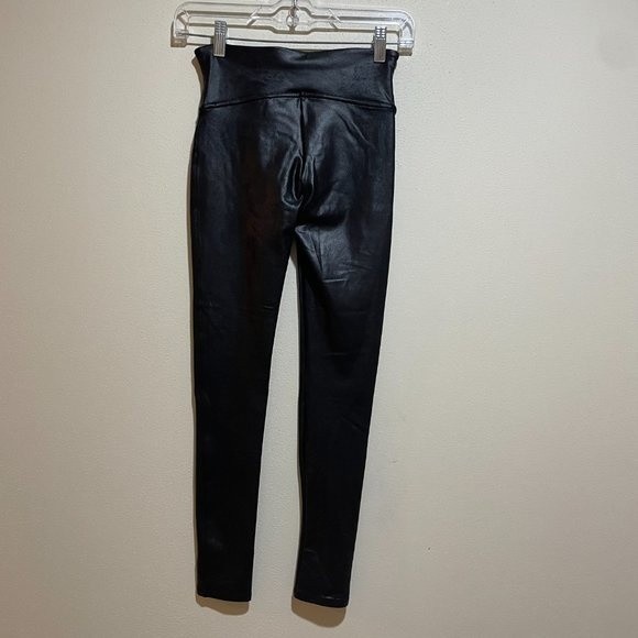 Spanx Faux Leather Leggings Size S Petite Pull On - Picture 6 of 8